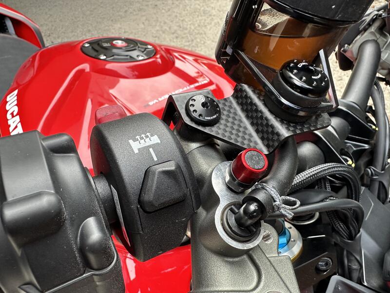 Front brake and clutch oil tank brackets - matt carbon