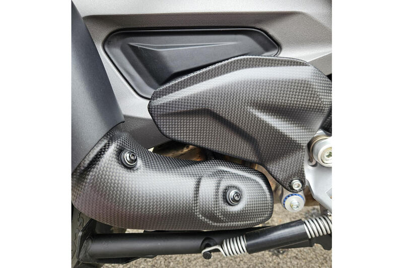 Kit coppia di paratacchi Ducati Multistrada V4 in carbonio