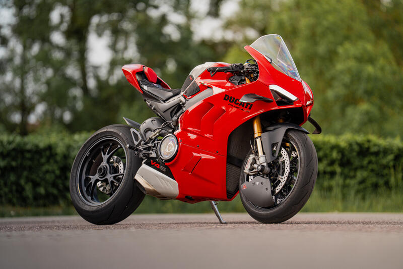 Adjustable rear sets RPS Ducati Panigale V4 - Carbon