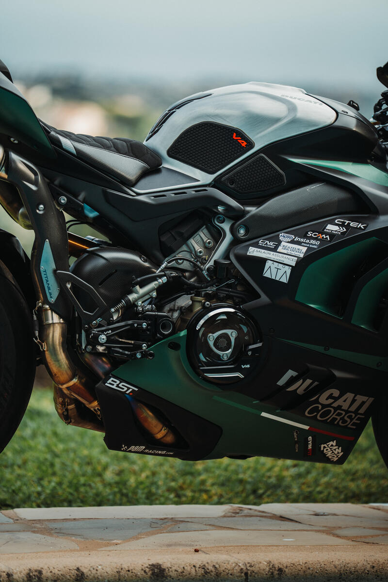 Adjustable rear sets RPS Ducati Panigale V4 - Carbon