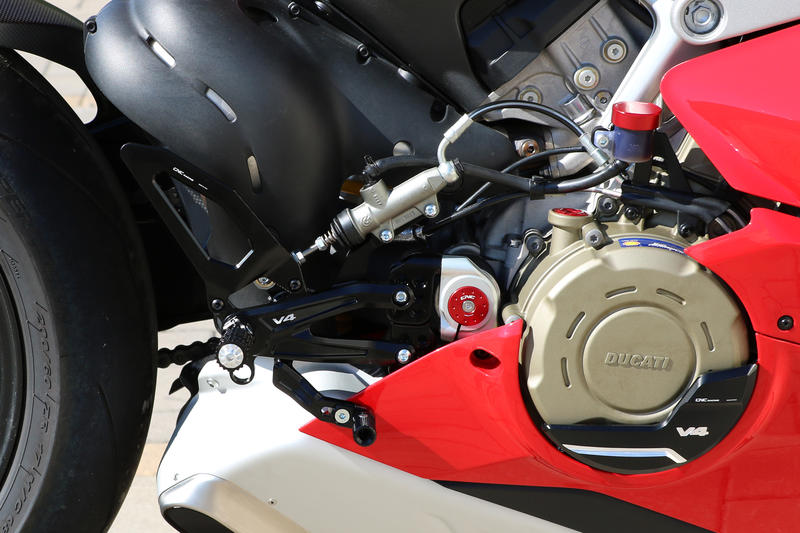 Pedane regolabili Ducati per serie Panigale V4 Black