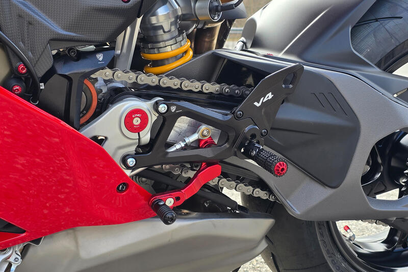 Pedane regolabili Ducati Panigale V4 Black/Red