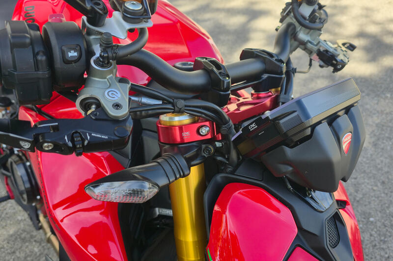 Piastre di sterzo Ducati Streetfighter V2 MY2025 - Superiore Red