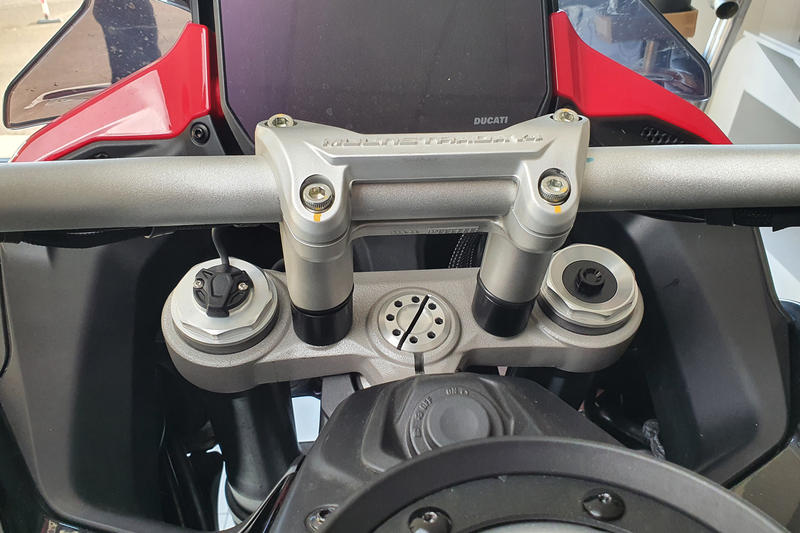 Handlebar clamp spacers H 30mm Ducati Multistrada V4 for OEM riser Black