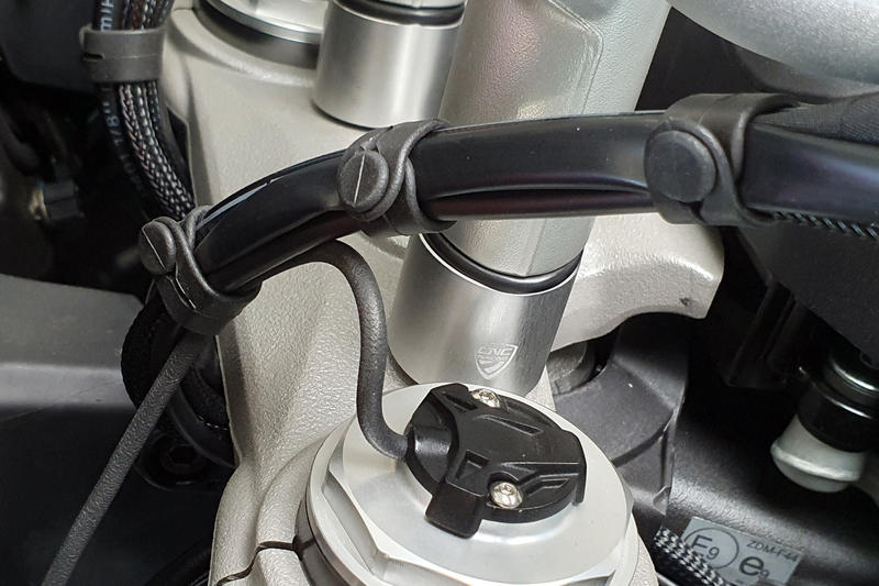 Handlebar clamp spacers H 30mm Ducati Multistrada V4 for OEM riser Silver